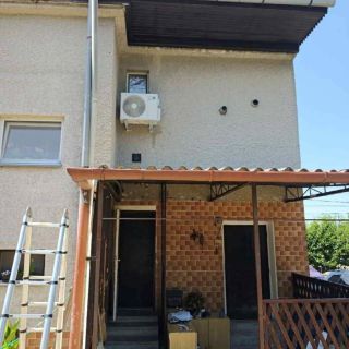 V Kameneci sme to roztočili vo veľkom! 💨💨💨 Montáž viacerých klimatizácií = každý v dome si môže nastaviť svoju klímu. Aj...